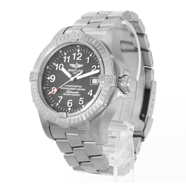 Breitling Avenger Blackbird E17310 Image 4